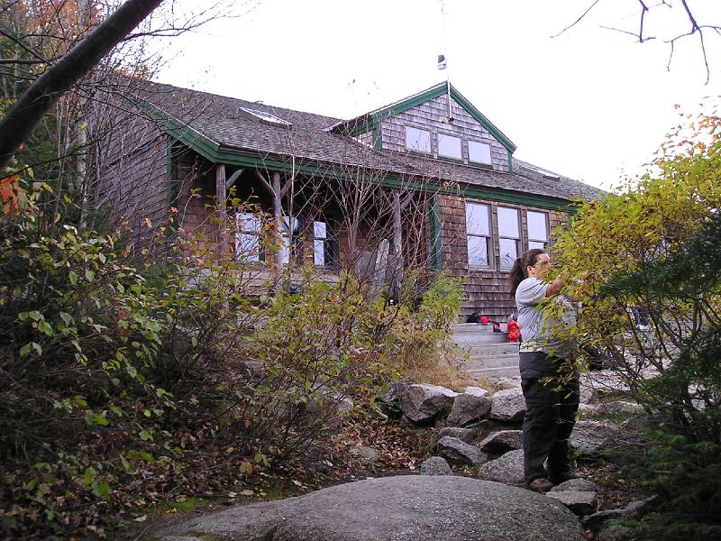 Zeacliff (55).JPG - Danielle taking a foliage picture